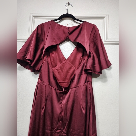 Lulus Elegant Confidence Red Satin Flutter Sleeve Cutout Maxi Dress Wedding - Picture 8 of 9
